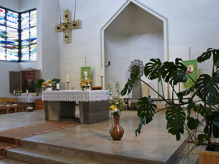 Die katholische Pfarrkirche St. Maria, Wolfhagen (Foto: Karl-Franz Thiede)